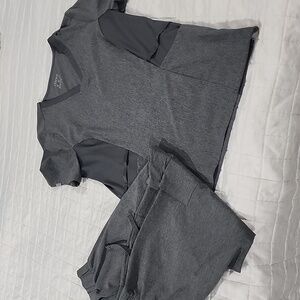 Hanes Women's Charcoal V-Neck Srub SET S (fit Like Med)